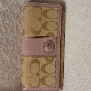 Coach wallet